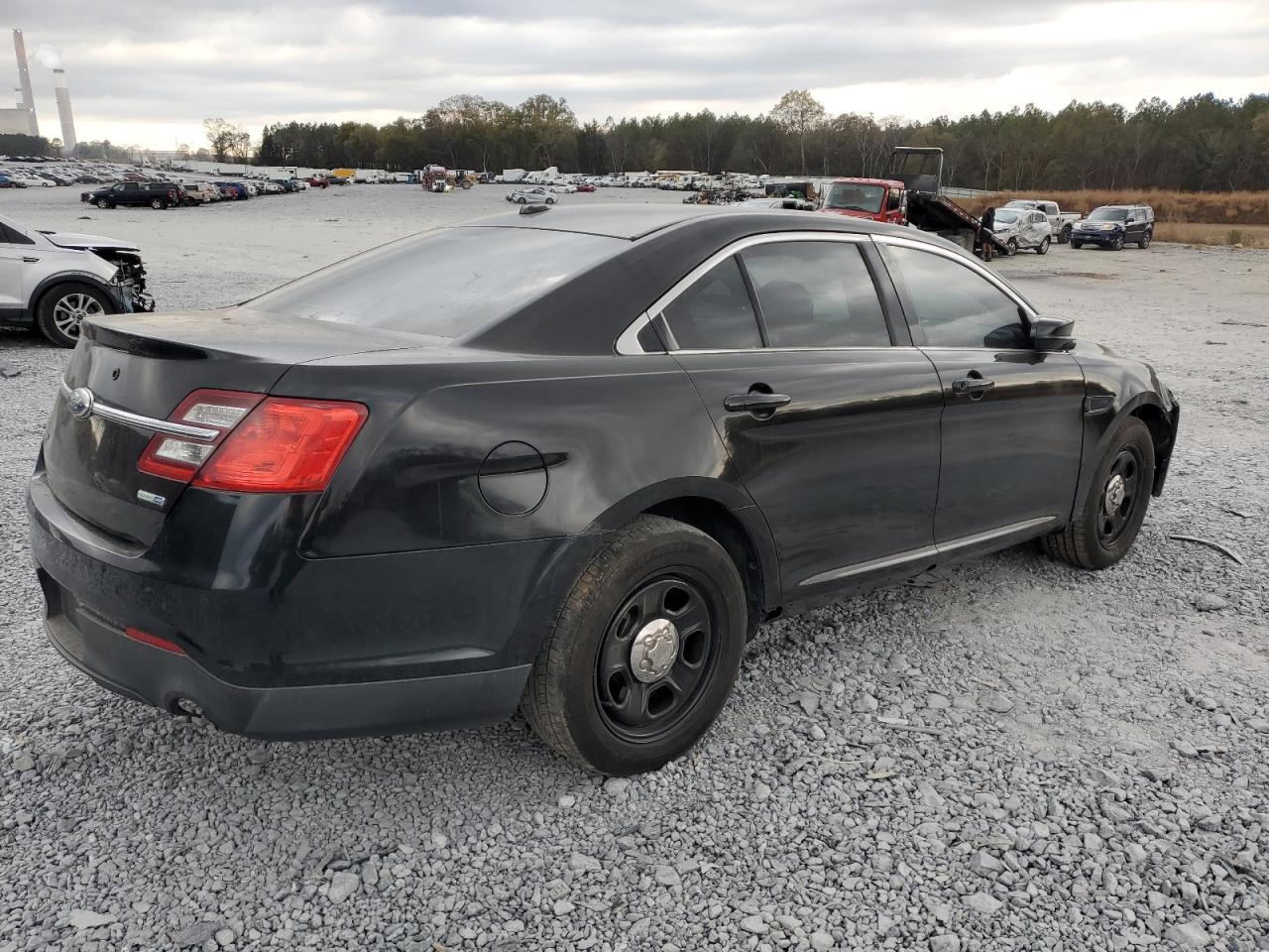 Image 3 of 2013 FORD TAURUS POLICE INTERCEPTOR 2013 with VIN 1FAHP2M82DG114983