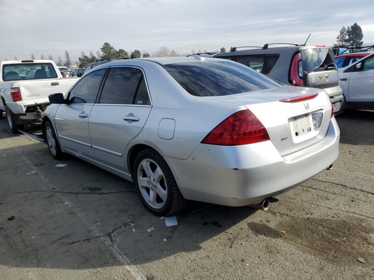 Image 2 of 2006 HONDA ACCORD EX 2006 with VIN 1HGCM65596A009034