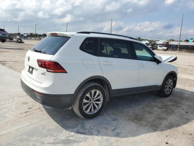 Image 3 of 2018 VOLKSWAGEN TIGUAN S 2018 with VIN 3VV0B7AX4JM068008
