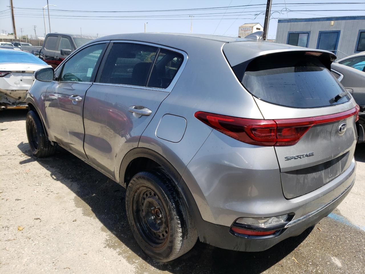 Изображение 2 2021 KIA SPORTAGE LX 2021 с VIN KNDPM3AC4M7843709