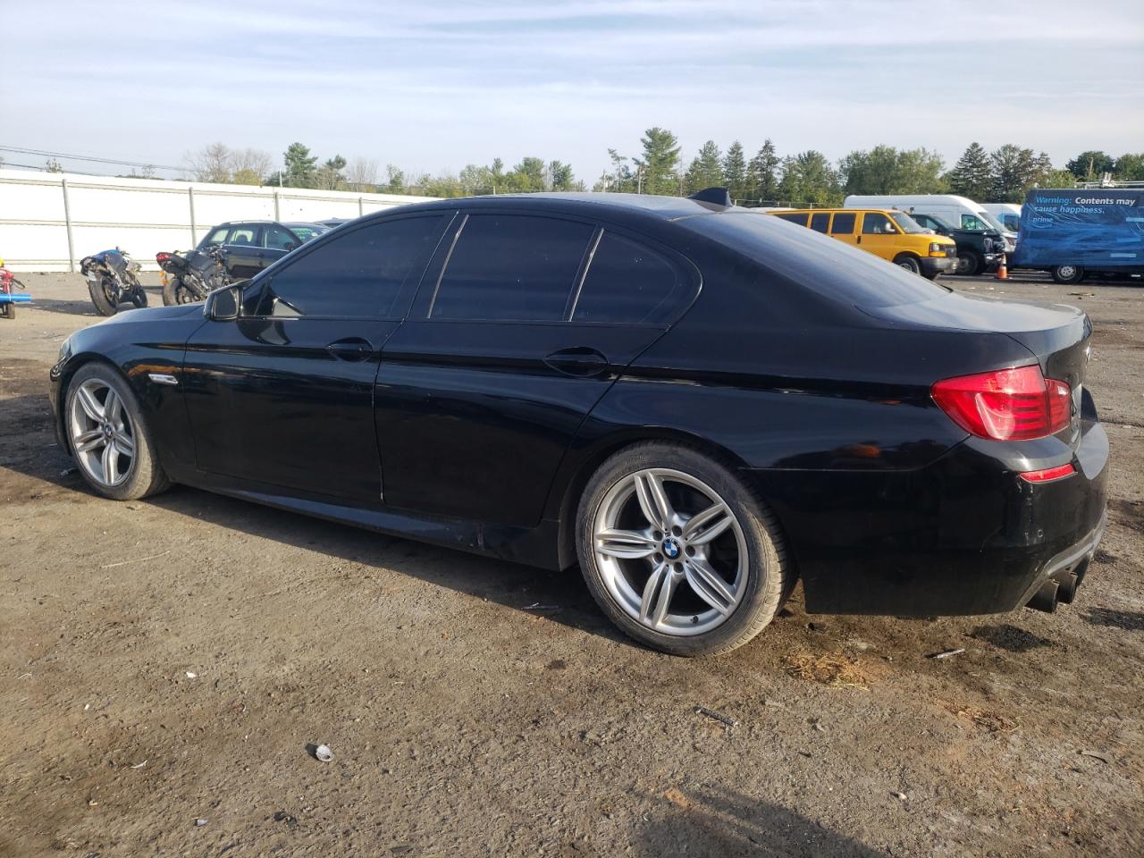 Изображение 2 Bmw 550 I 2011 с VIN WBAFR9C57BC617809