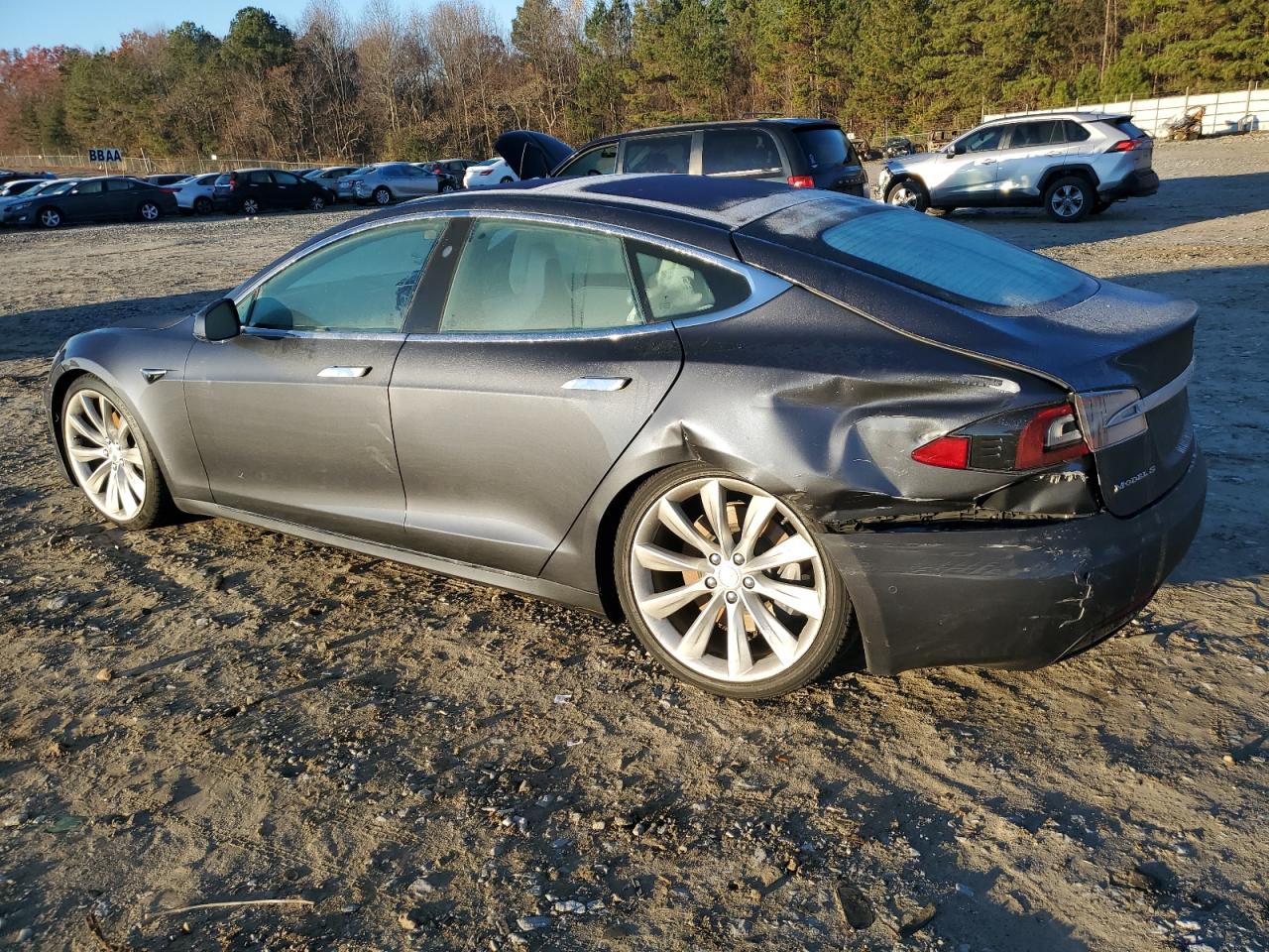 Obraz 2 z 2017 TESLA MODEL S  2017 z VIN 5YJSA1E25HF195807