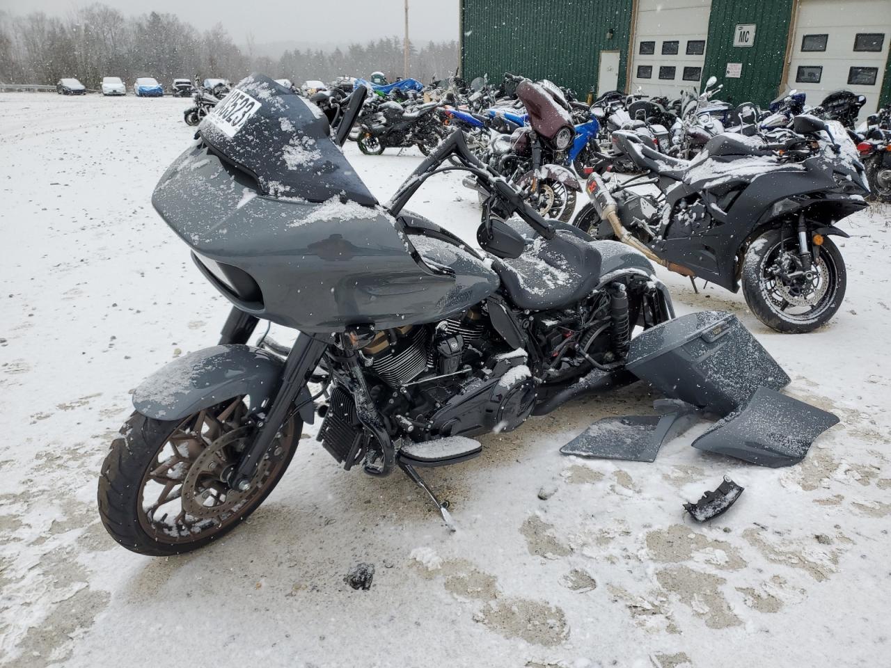 Obraz 2 z 2022 HARLEY-DAVIDSON FLTRXST  2022 z VIN 1HD1ACL18NB629331