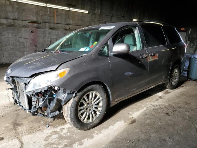 Obraz 2013 TOYOTA SIENNA XLE 2013