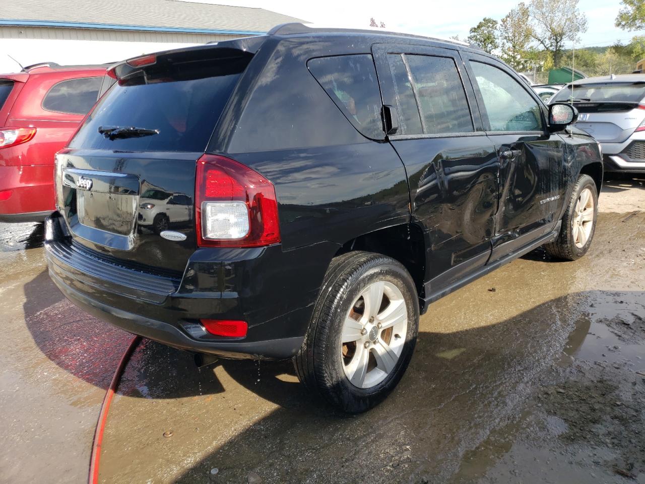 Obraz 3 z 2017 JEEP COMPASS LATITUDE 2017 z VIN 1C4NJDEB0HD154622