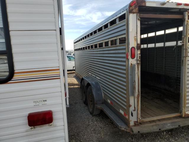 Image 3 of 2002 FEATHERLITE MFG INC HORSE TRAI 2002 with VIN 4FGL020212H048597