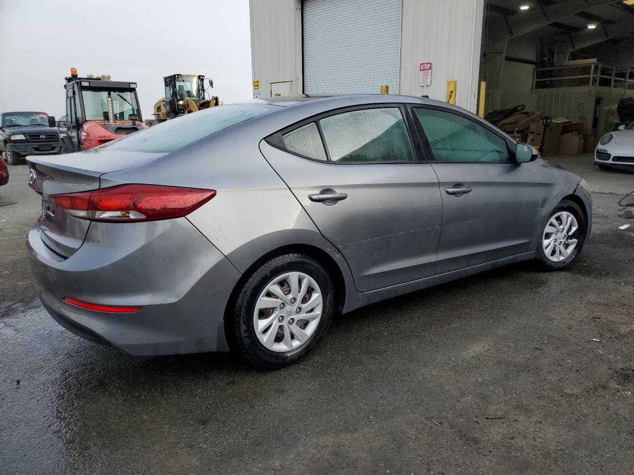 Image 3 of 2018 HYUNDAI ELANTRA SE 2018 with VIN 5NPD74LF4JH353740