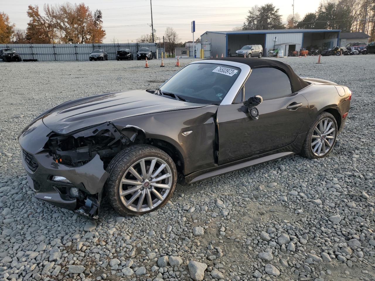 2017 FIAT 124 SPIDER CLASSICA 2017 image