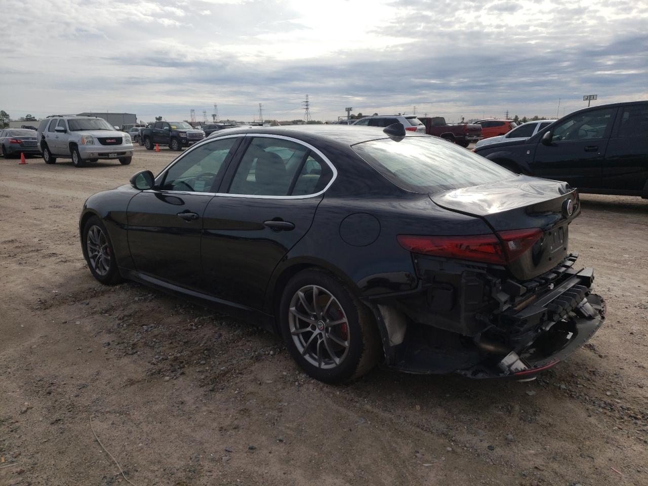 Изображение 2 2018 ALFA ROMEO GIULIA  2018 с VIN ZARFAEBNXJ7590591