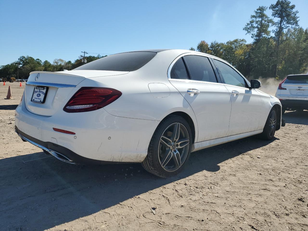 Obraz 3 z 2018 MERCEDES-BENZ E 300 2018 z VIN WDDZF4JB1JA460878