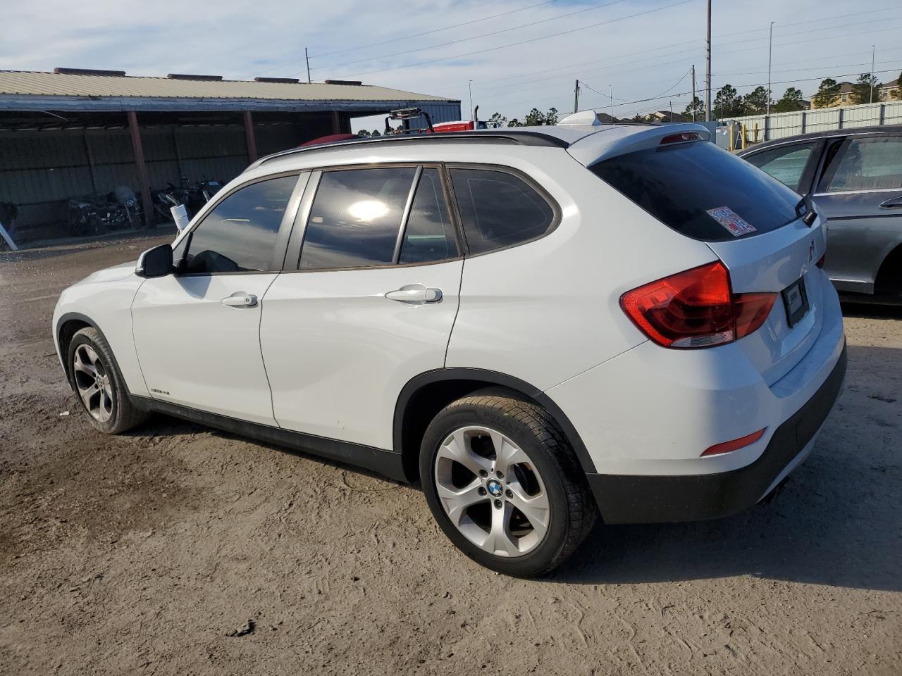 Изображение 2 2015 BMW X1 SDRIVE28I 2015 с VIN WBAVM1C56FVW58776