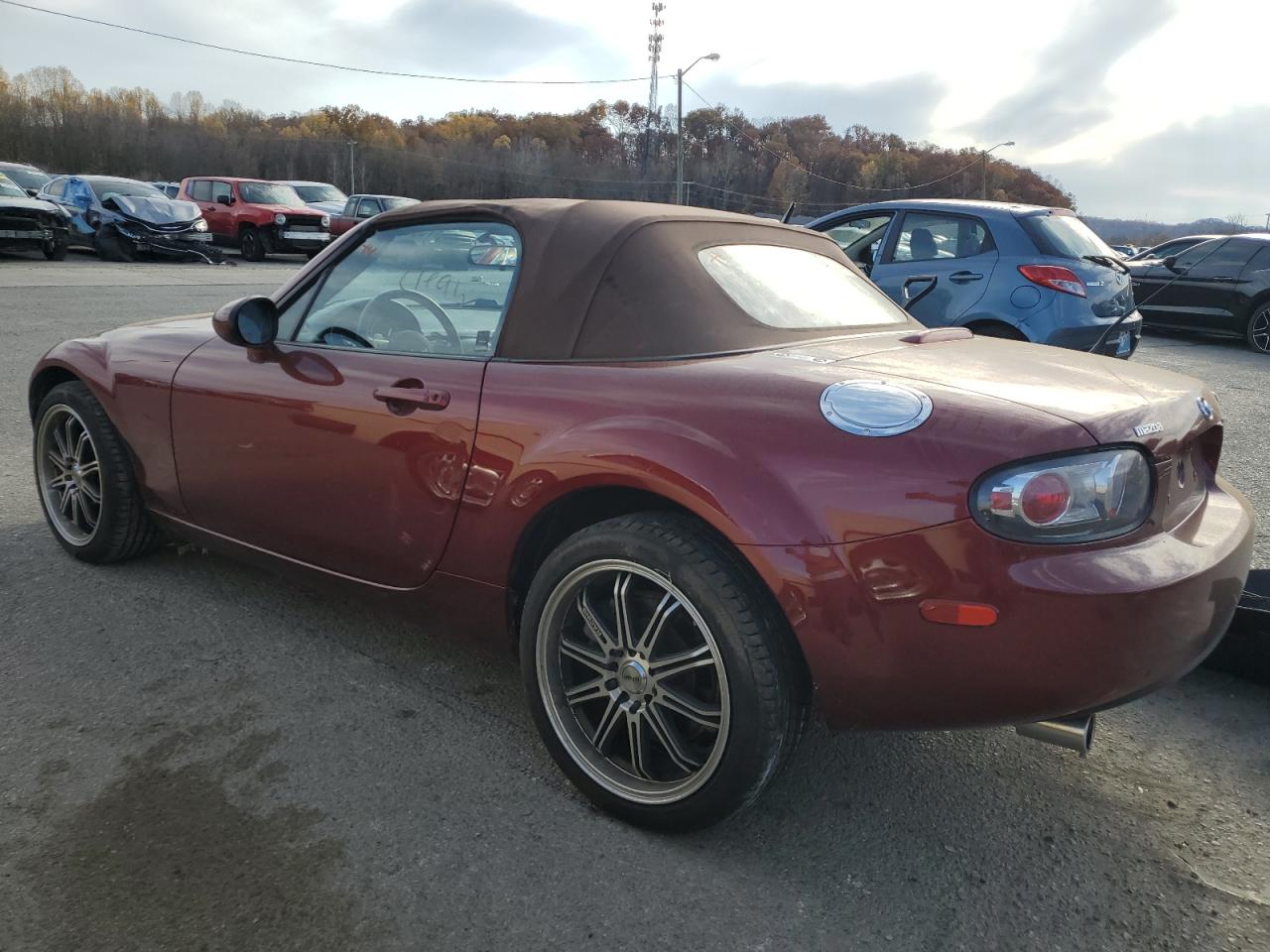 Image 2 of 2006 MAZDA MX-5 MIATA  2006 with VIN JM1NC25F160104026
