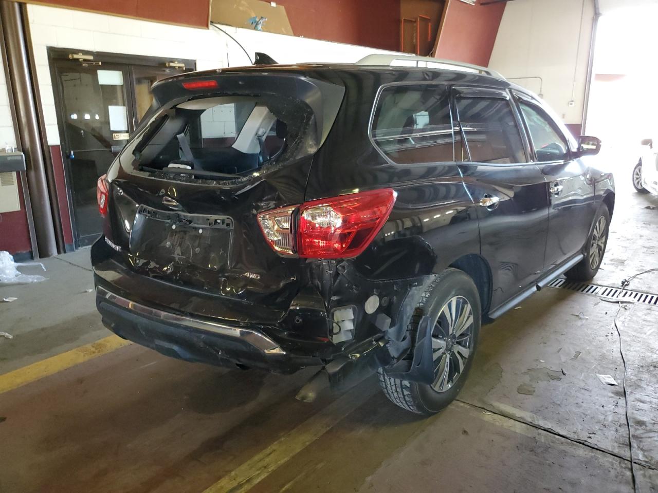 Obraz 3 z 2020 NISSAN PATHFINDER S 2020 z VIN 5N1DR2AM9LC579654