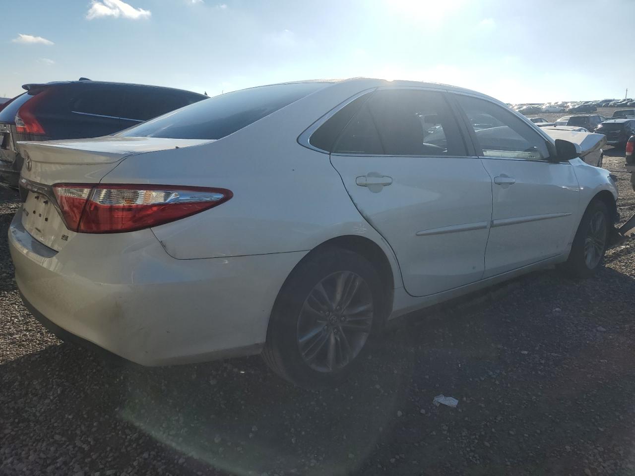 Obraz 3 z 2017 TOYOTA CAMRY LE 2017 z VIN 4T1BF1FK0HU333885