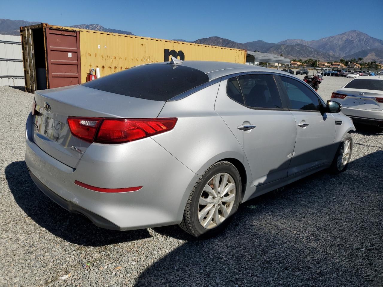 Image 3 of 2015 KIA OPTIMA EX 2015 with VIN 5XXGN4A71FG380086