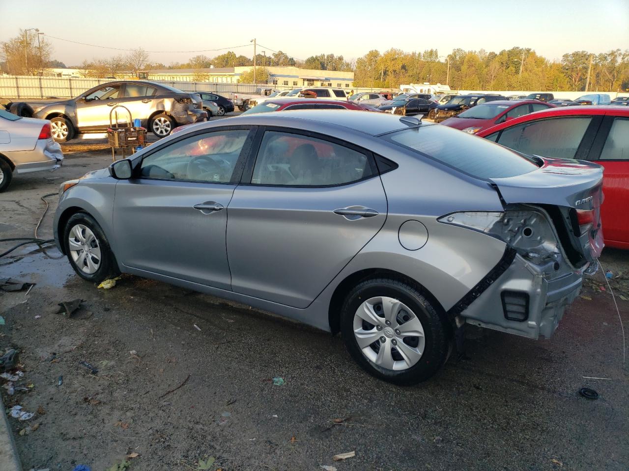 Image 2 of 2016 HYUNDAI ELANTRA SE 2016 with VIN 5NPDH4AE2GH681108
