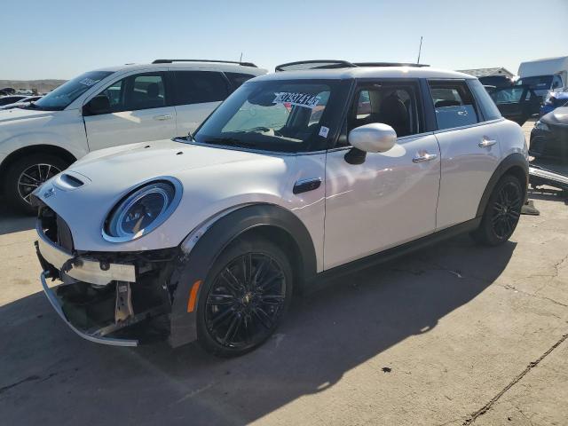 Image 1 of 2024 MINI COOPER S 2024 with VIN WMW53DK06R2V02625