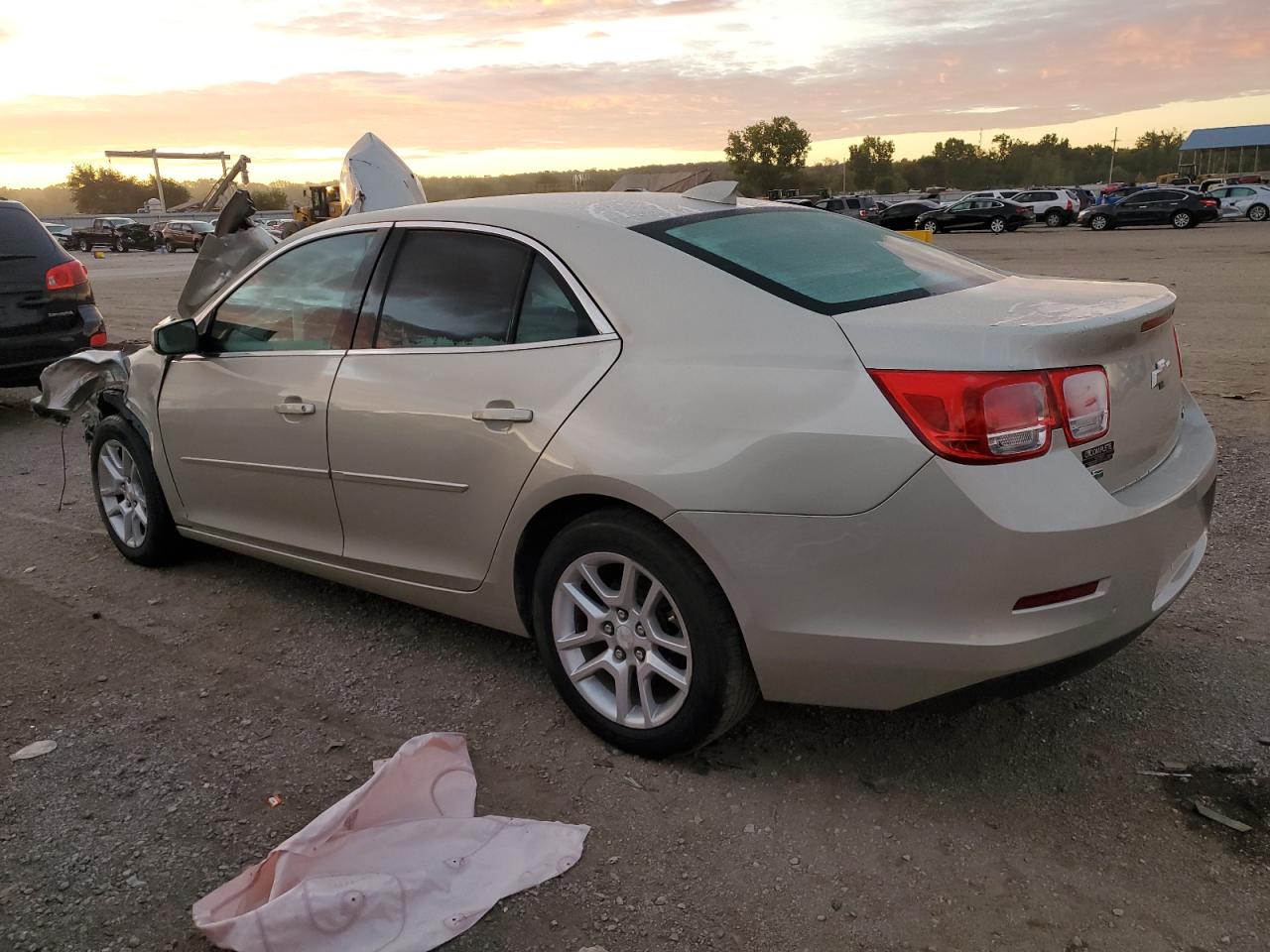 Изображение 2 2015 CHEVROLET MALIBU 1LT 2015 с VIN 1G11C5SL3FF350866