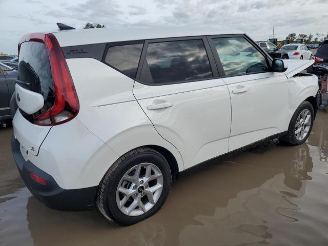 Image 3 of 2021 KIA SOUL LX 2021 with VIN KNDJ23AU6M7743311