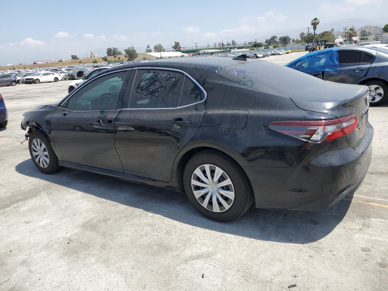 Image 2 of 2022 TOYOTA CAMRY LE 2022 with VIN 4T1C31AK3NU573335