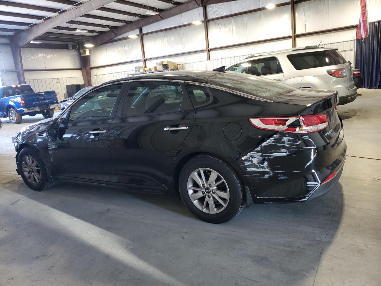 Obraz 2 z 2016 KIA OPTIMA LX 2016 z VIN 5XXGT4L3XGG110436