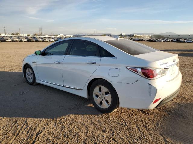 Image 2 of 2012 HYUNDAI SONATA HYBRID 2012 with VIN KMHEC4A49CA042215