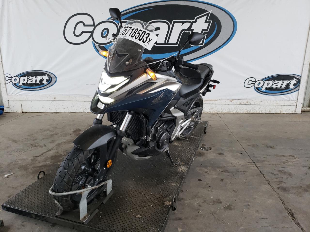 Image 2 of 2023 HONDA NC750 XD 2023 with VIN JH2RH0915PK200406
