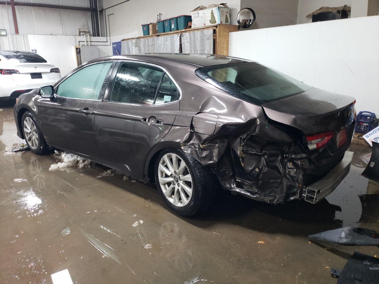 Изображение 2 2018 TOYOTA CAMRY L 2018 с VIN 4T1B11HK5JU609317