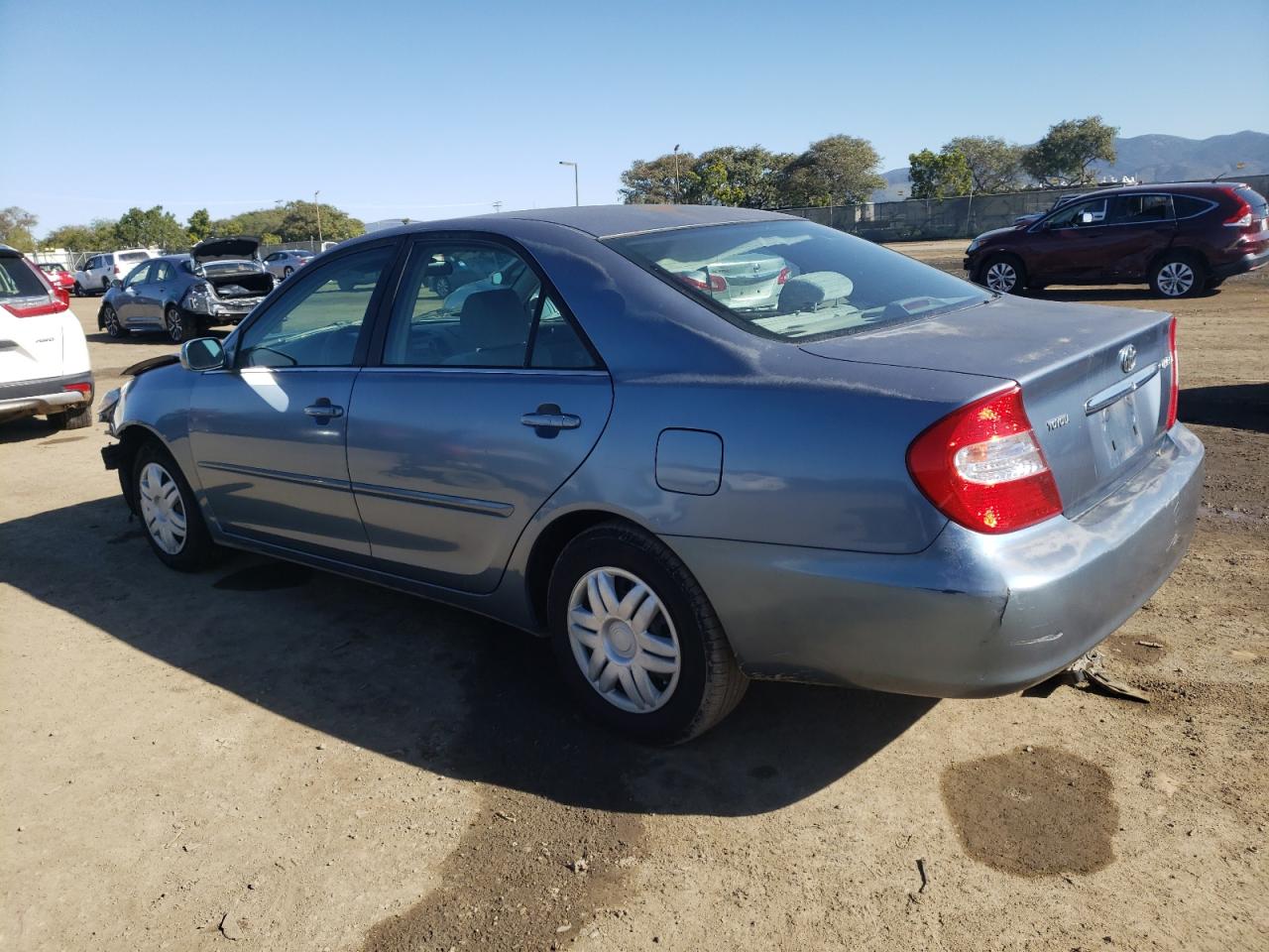 Image 2 of 2002 TOYOTA CAMRY LE 2002 with VIN JTDBE32K620016197