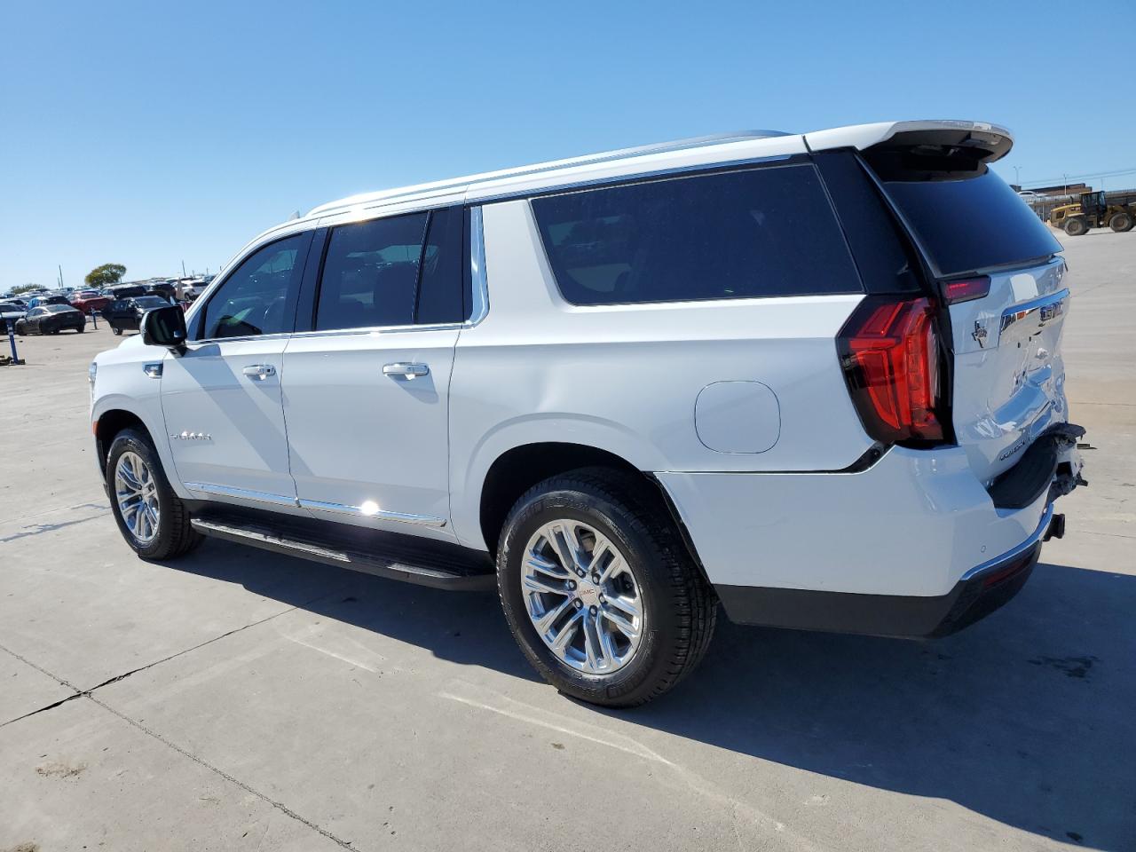 Изображение 2 Gmc Yukon Xl K1500 Slt 2021 с VIN 1GKS2GKD1MR127499