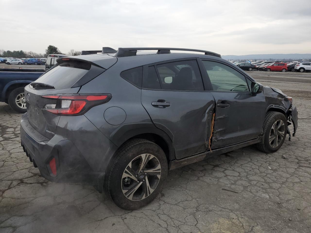 Изображение 3 2024 SUBARU CROSSTREK PREMIUM 2024 с VIN JF2GUADC2RH200410