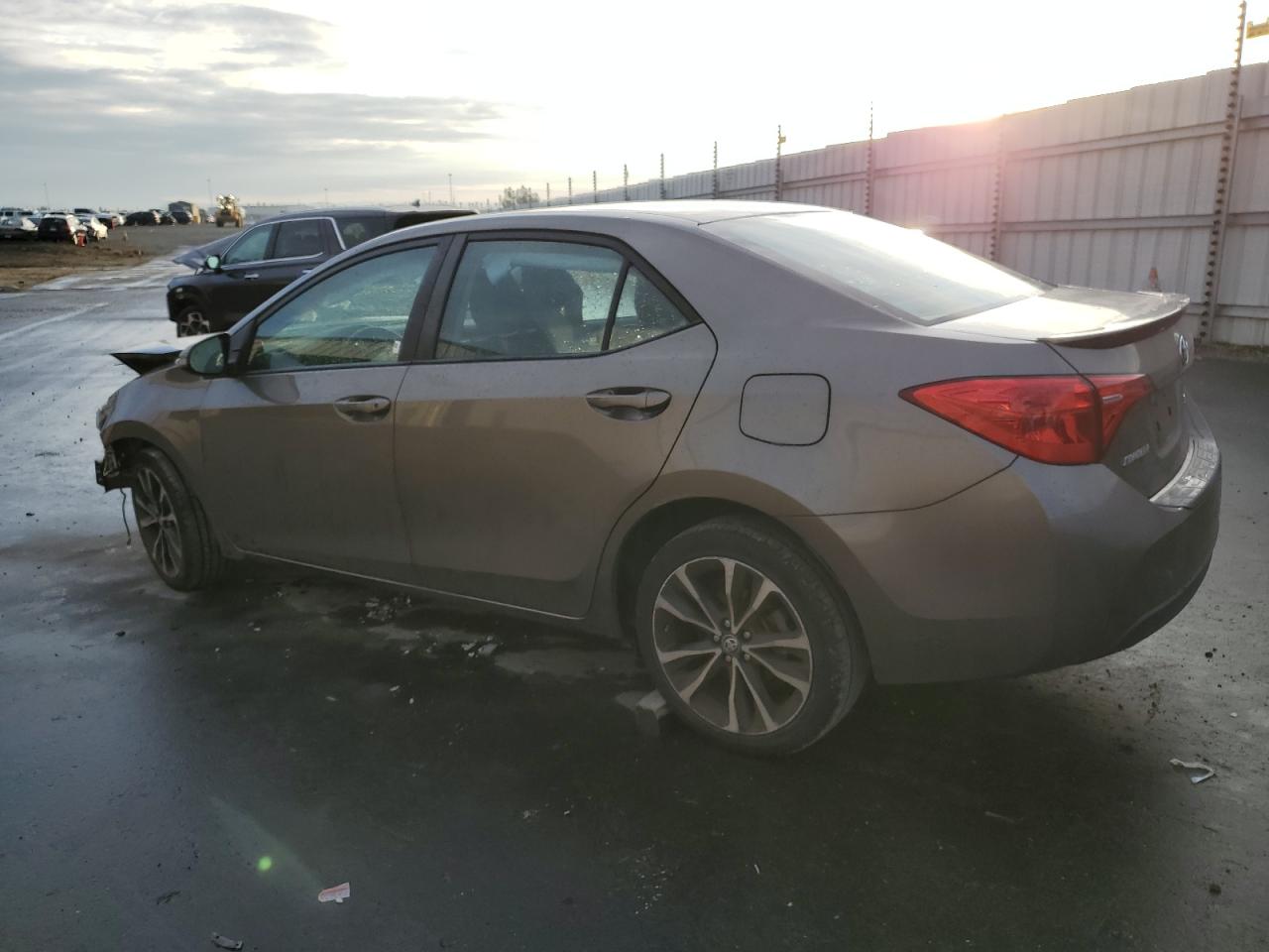 Obraz 2 z 2019 TOYOTA COROLLA L 2019 z VIN 2T1BURHE6KC243984