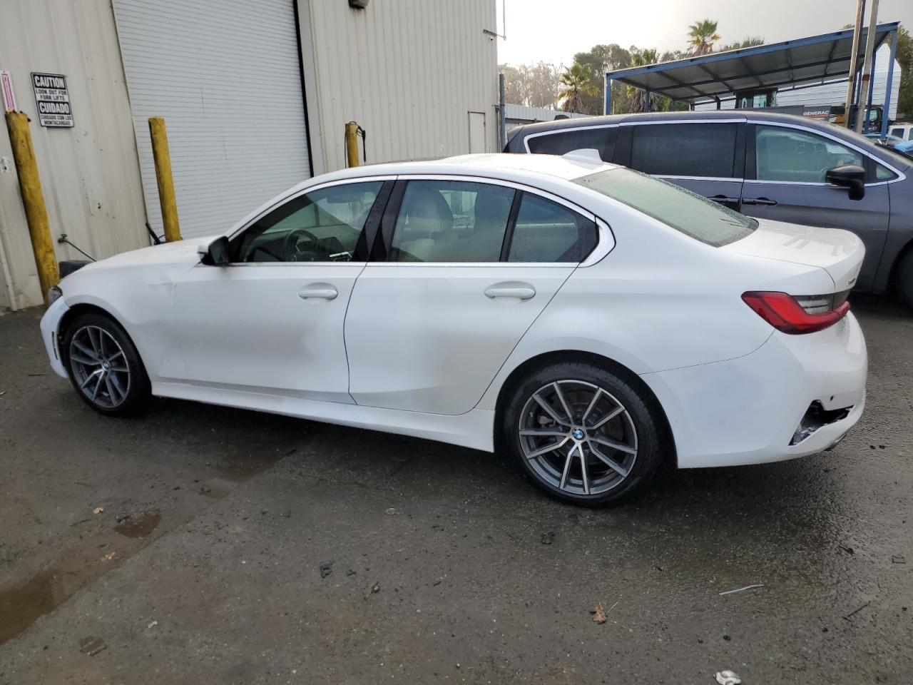 Изображение 2 2022 BMW 330XI  2022 с VIN 3MW5R7J01N8C63076