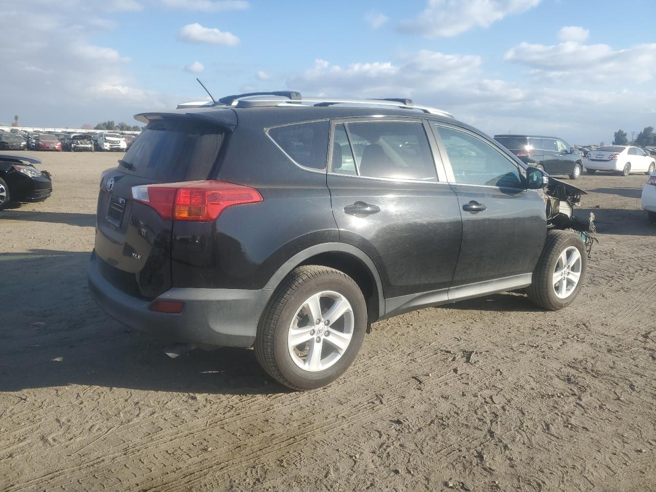 Image 3 of 2013 TOYOTA RAV4 XLE 2013 with VIN 2T3WFREV7DW072204
