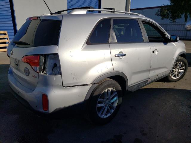 Изображение 3 2015 KIA SORENTO LX 2015 с VIN 5XYKT4A64FG596176