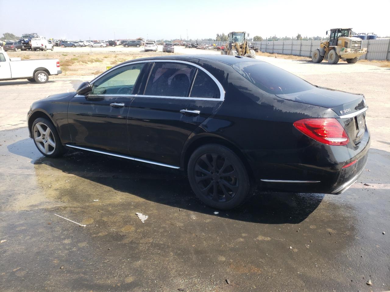 Изображение 2 2017 MERCEDES-BENZ E 300 2017 с VIN WDDZF4JB5HA172615
