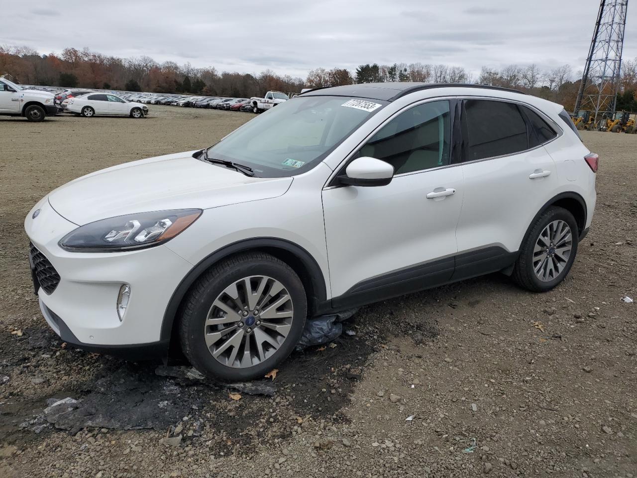 Image 1 of 2022 FORD ESCAPE TITANIUM 2022 with VIN 1FMCU9J96NUA26276