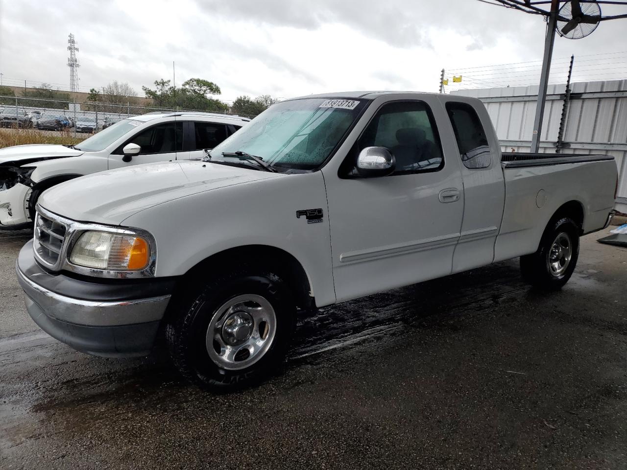 Изображение 1 2001 FORD F150  2001 с VIN 1FTRX17W01NA49982