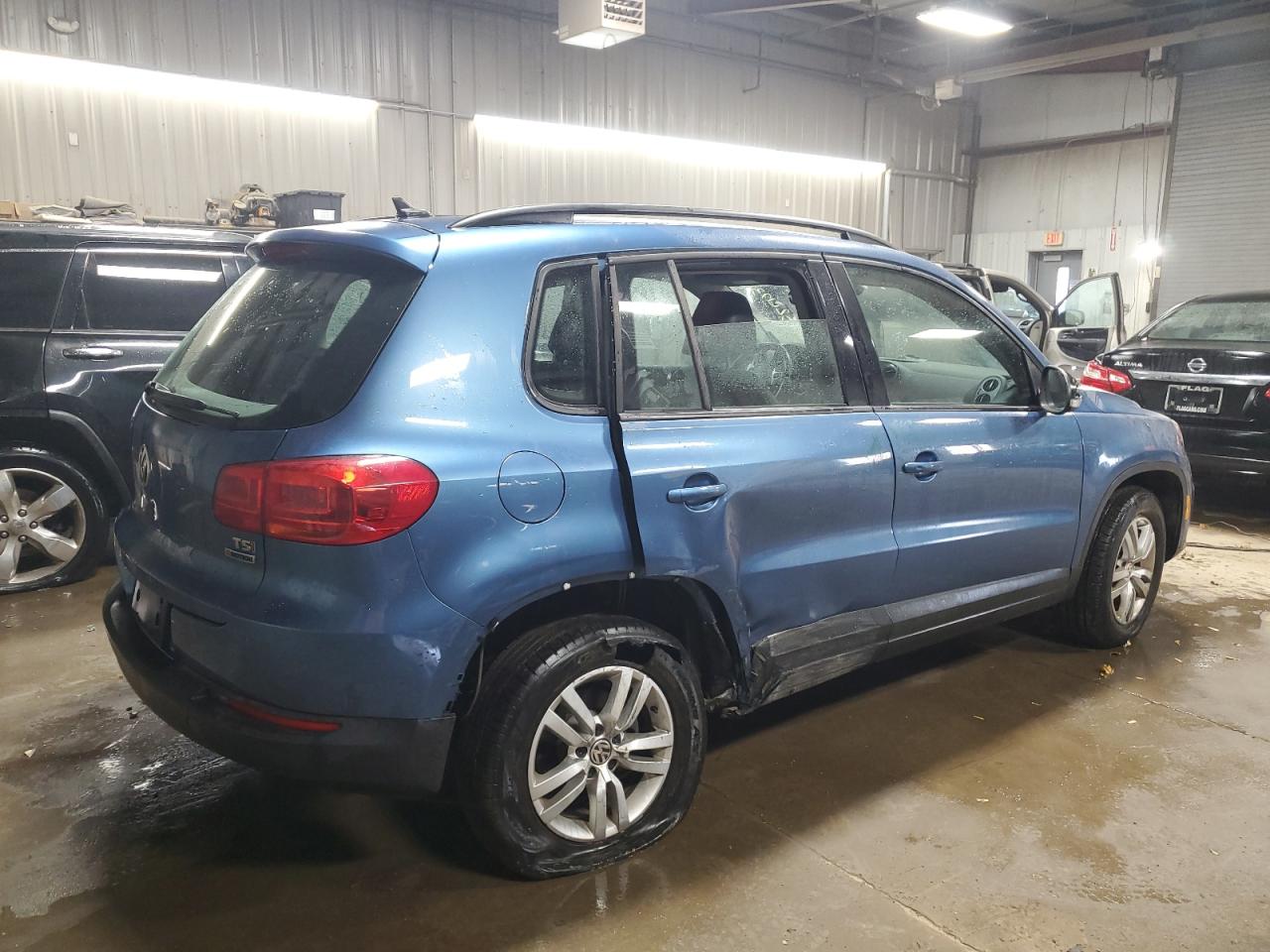 Image 3 of 2017 VOLKSWAGEN TIGUAN S 2017 with VIN WVGBV7AX8HW503178