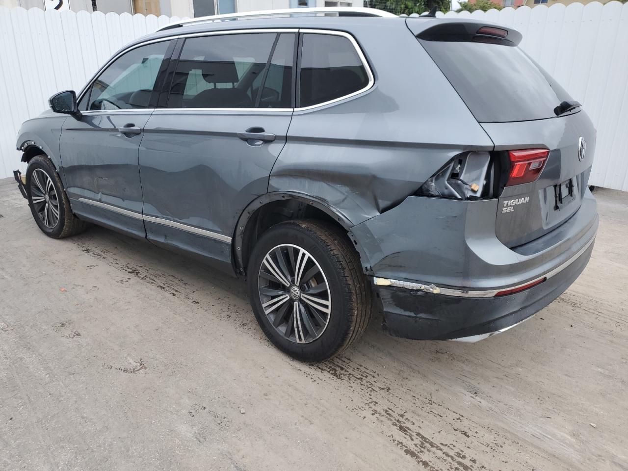 Image 2 of 2018 VOLKSWAGEN TIGUAN SE 2018 with VIN 3VV3B7AX7JM119241