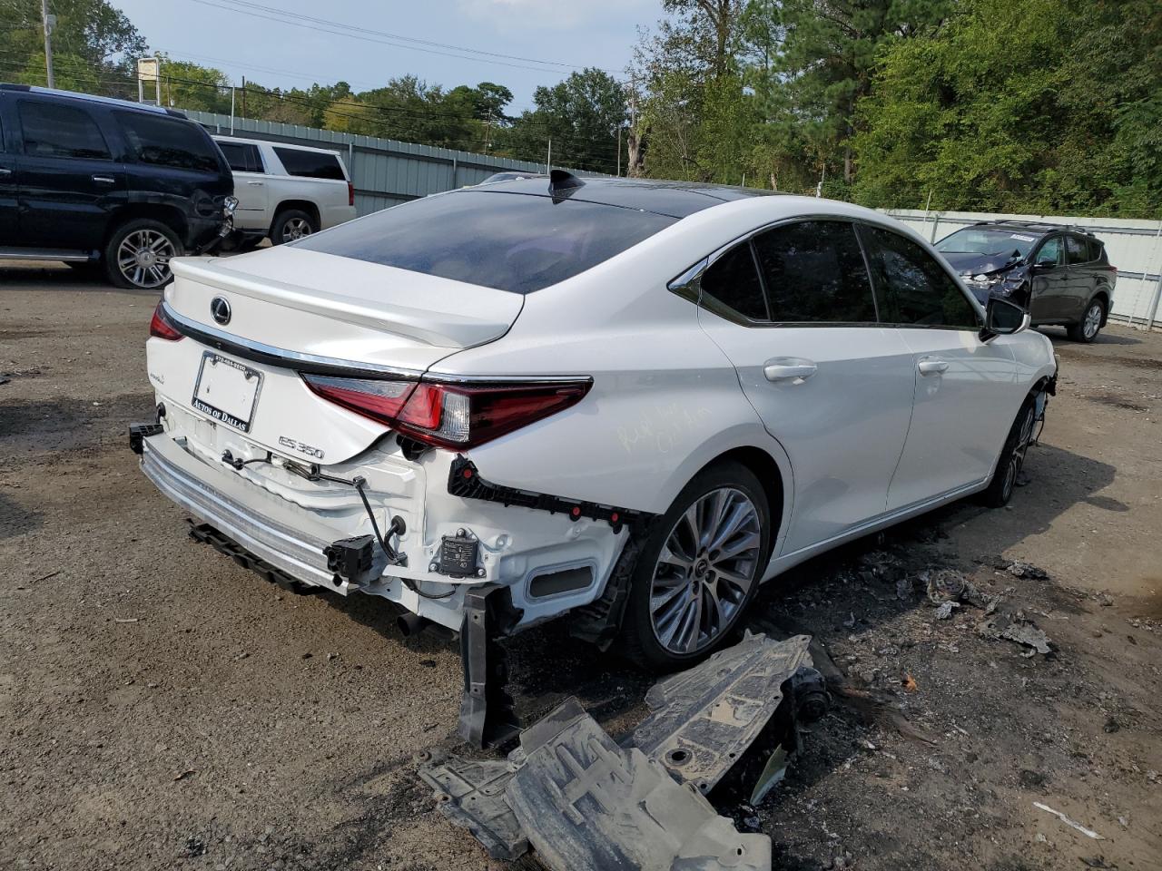 Image 3 of 2021 LEXUS ES 350 BASE 2021 with VIN 58ADZ1B12MU101854