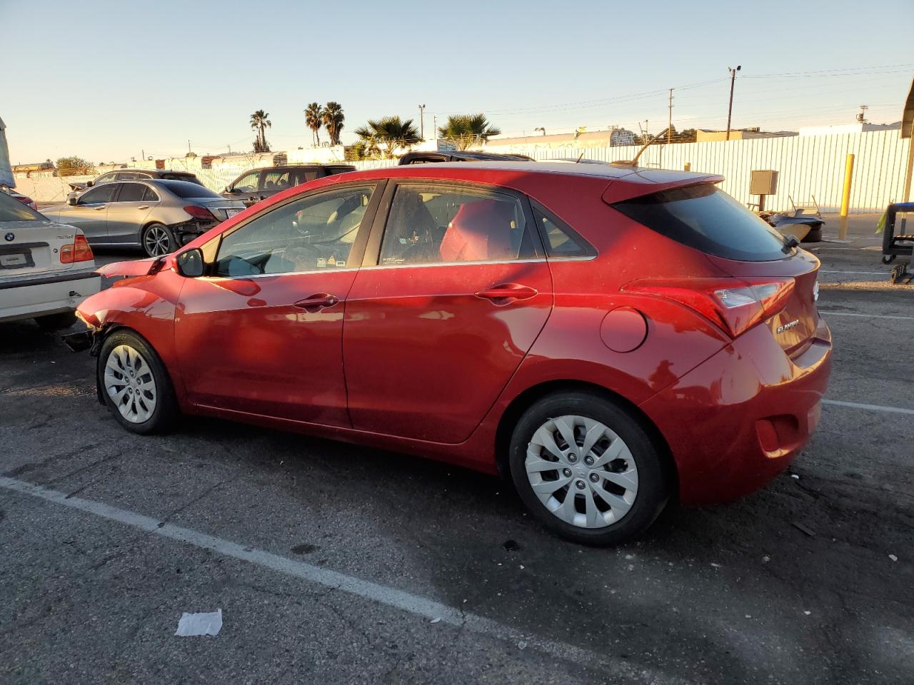 Image 2 of 2017 HYUNDAI ELANTRA GT  2017 with VIN KMHD35LH5HU384543