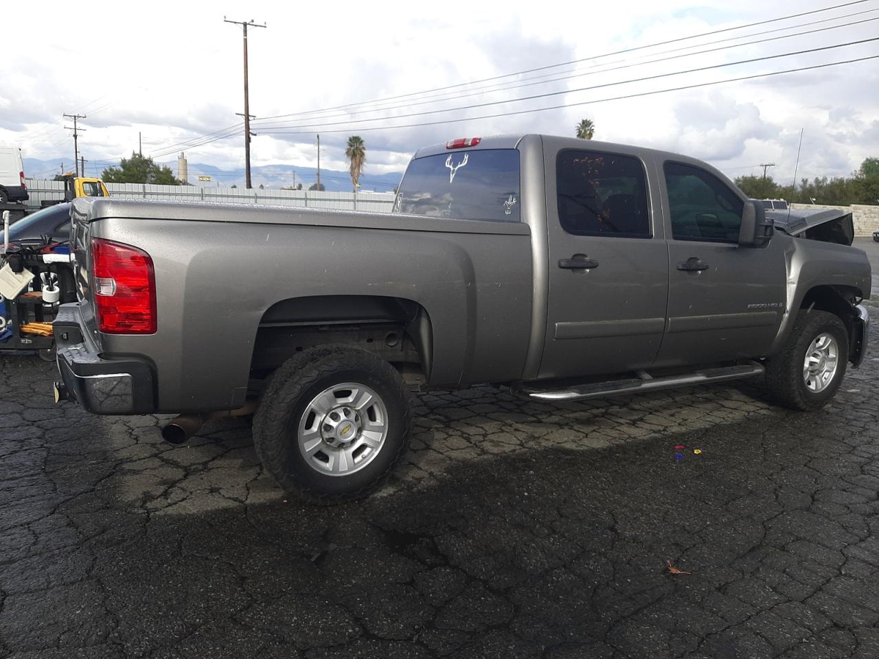 Image 3 of 2008 CHEVROLET SILVERADO C2500 HEAVY DUTY 2008 with VIN 1GCHC23KX8F222170