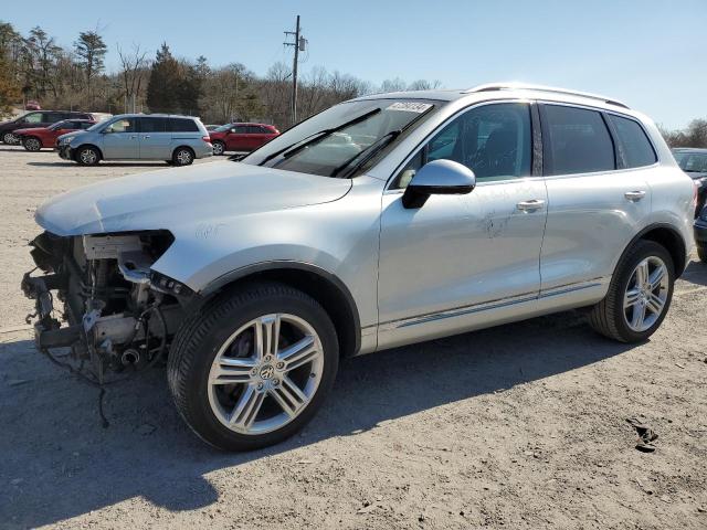 Image 1 of 2016 VOLKSWAGEN TOUAREG TDI 2016 with VIN WVGEP9BP8GD002898
