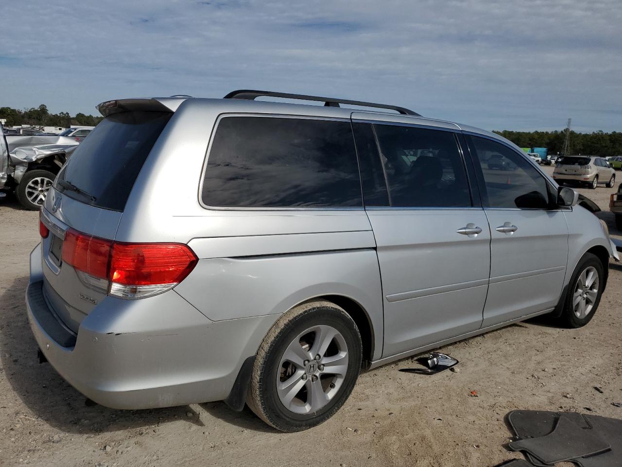 Изображение 3 2010 HONDA ODYSSEY TOURING 2010 с VIN 5FNRL3H90AB029259