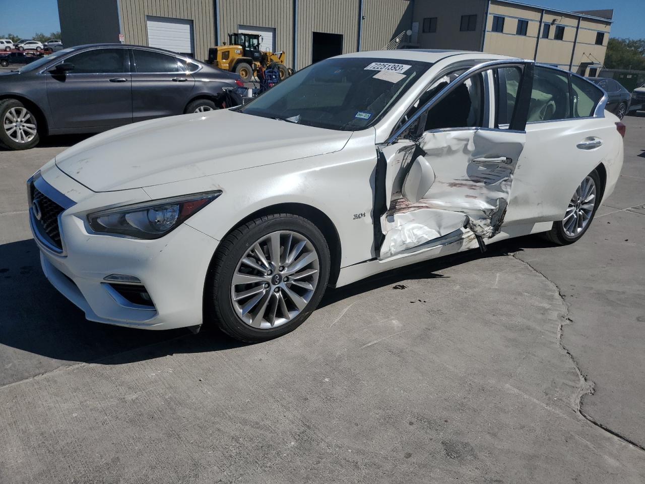 Image 1 of 2018 INFINITI Q50 LUXE 2018 with VIN JN1EV7AP5JM365542