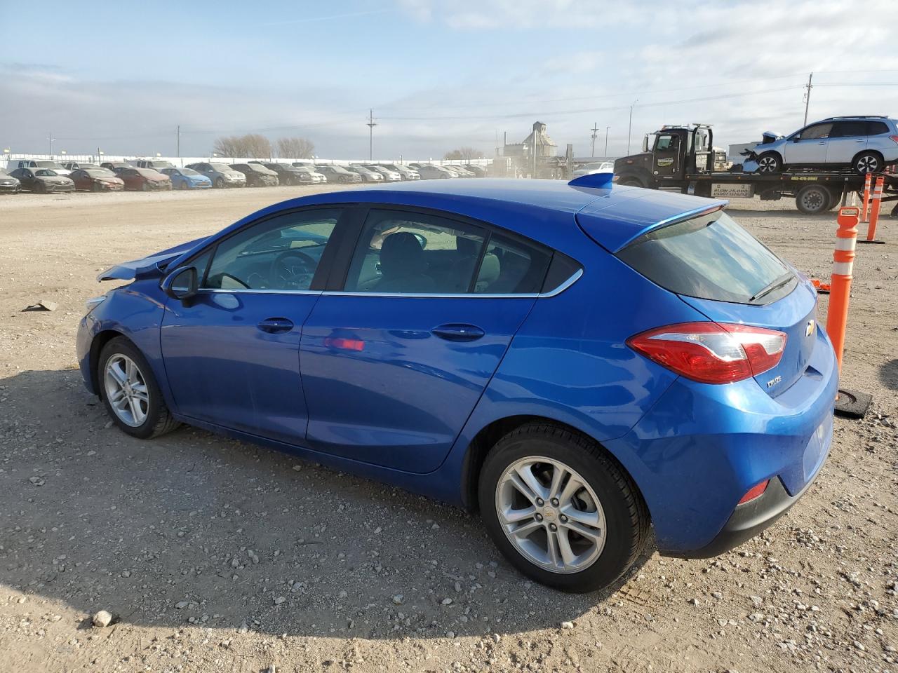 Изображение 2 2018 CHEVROLET CRUZE LT 2018 с VIN 3G1BE6SM1JS551165