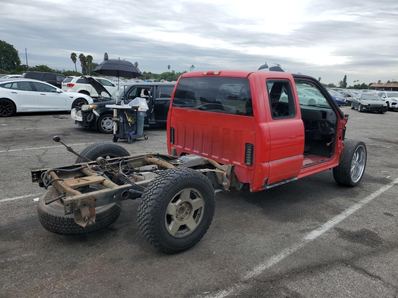 Obraz 3 z 2004 CHEVROLET SILVERADO K1500 2004 z VIN 2GCEK19N441120172