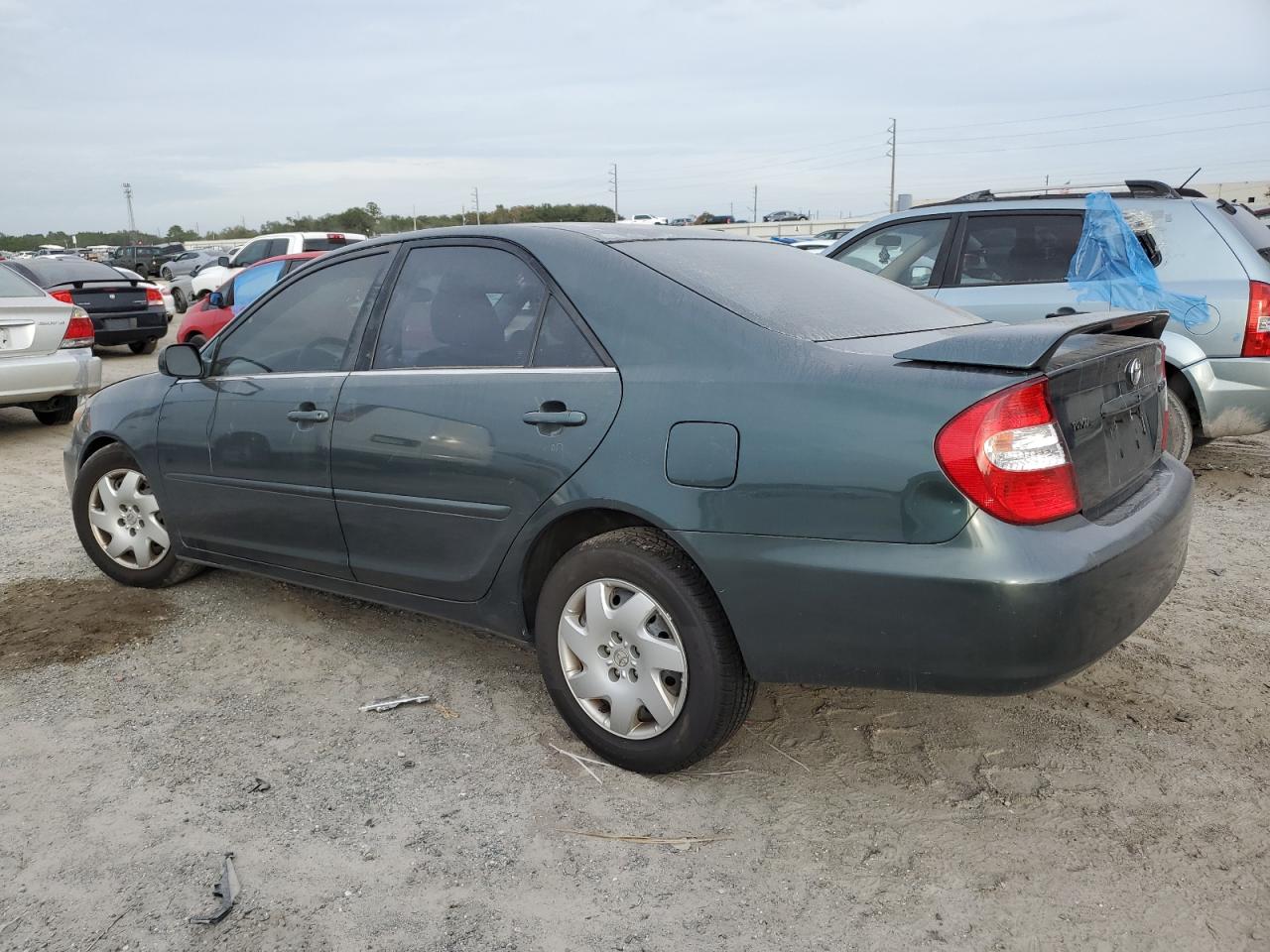 Image 2 of 2003 TOYOTA CAMRY LE 2003 with VIN 4T1BE32K33U687204