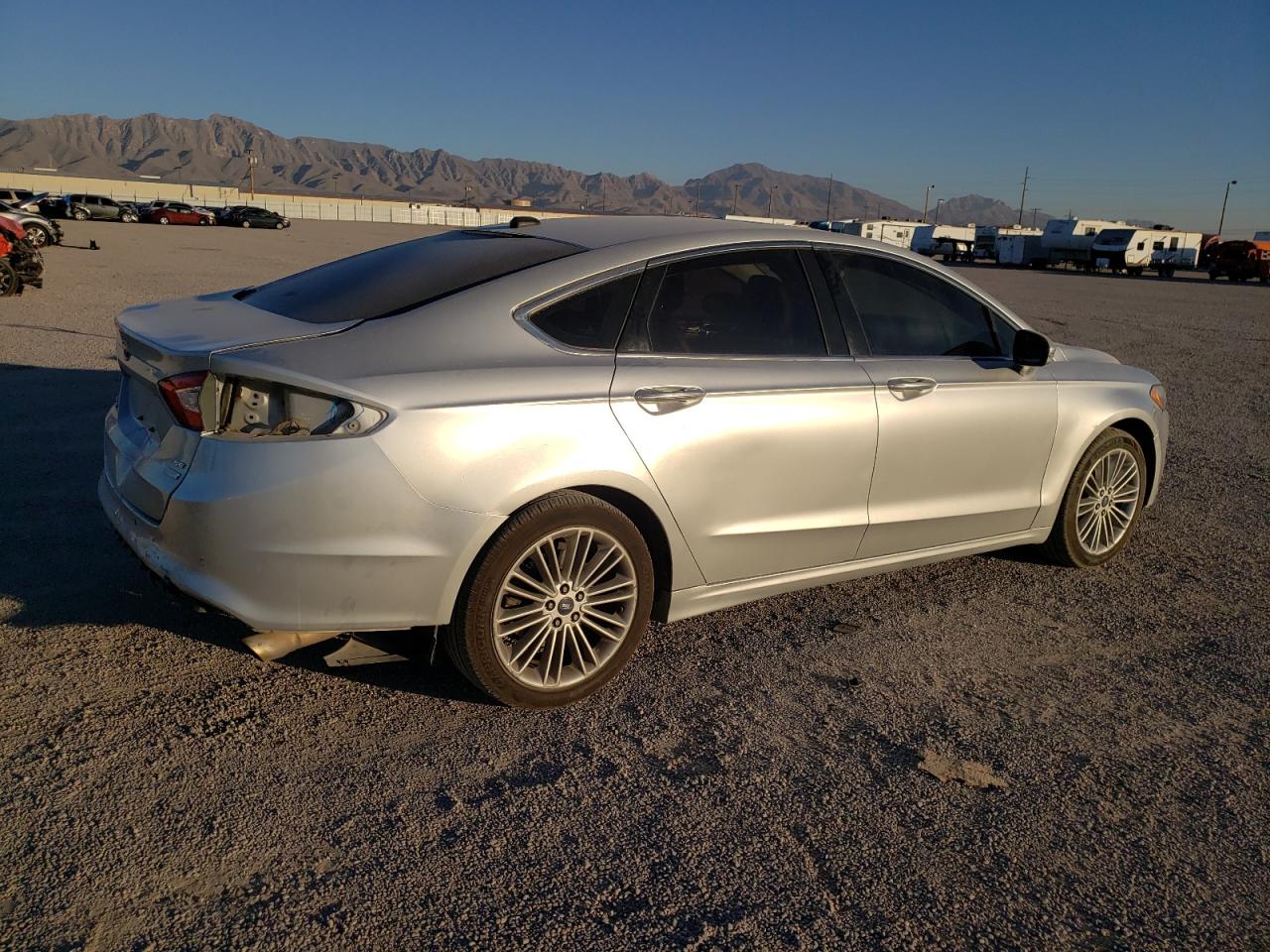 Image 3 of 2013 FORD FUSION SE 2013 with VIN 3FA6P0HR0DR360910